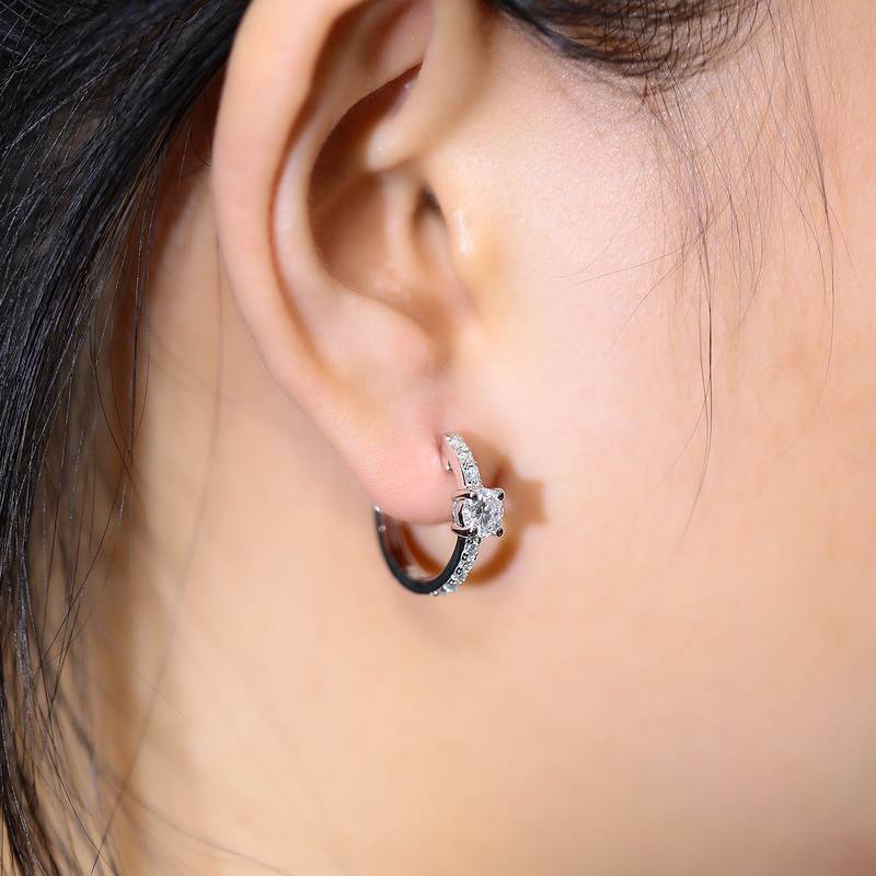 单排对半四爪耳环S925银Moissanite厘石D级1.31ct